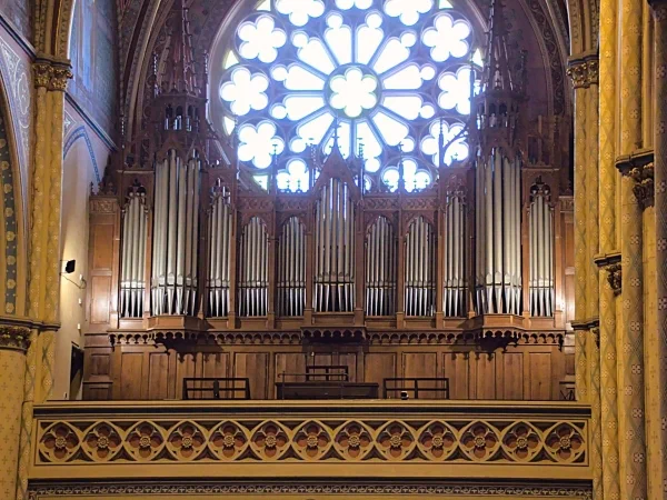 titulní foto - Varhany v bazilice svaté Ludmily